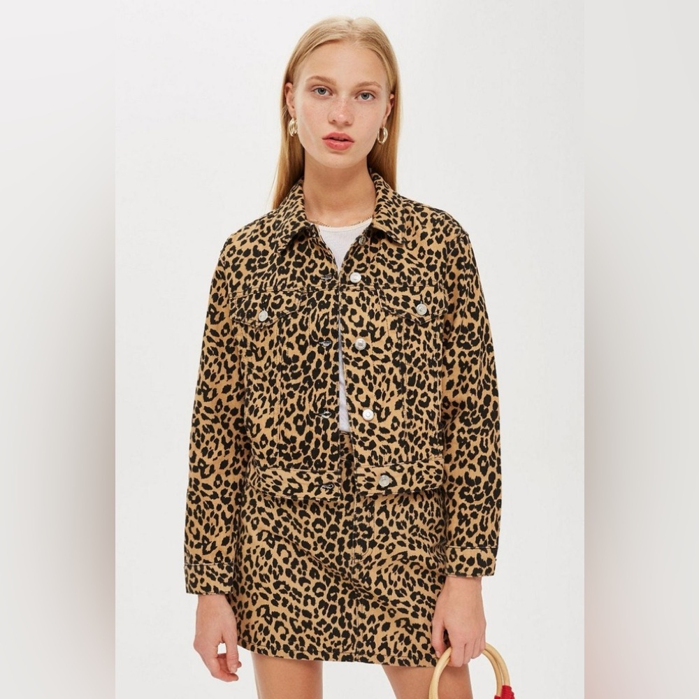 Topshop Leopard Print Fitted Denim Jacket, size 4, NWOT